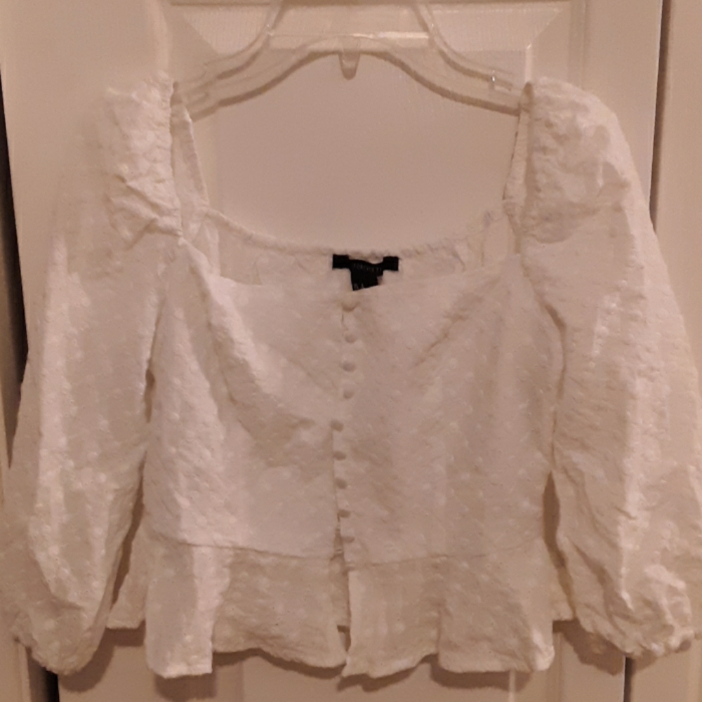 Puffer sleeve blouse with knit pattern